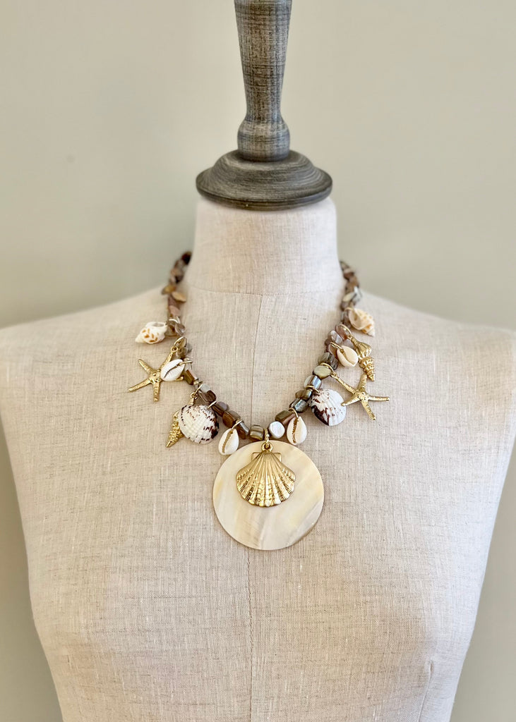 Shelly Seashell & Star Necklace.