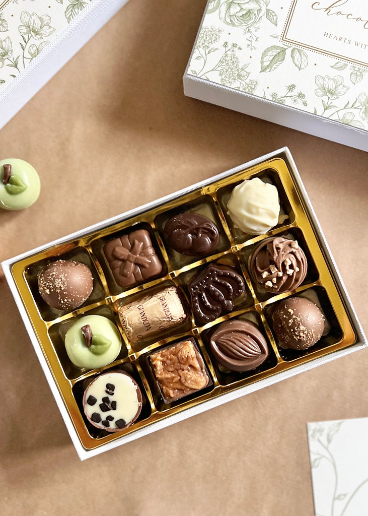 Beautiful Box Of 12 Luxury Belgian Chocolates. Green & Cream.