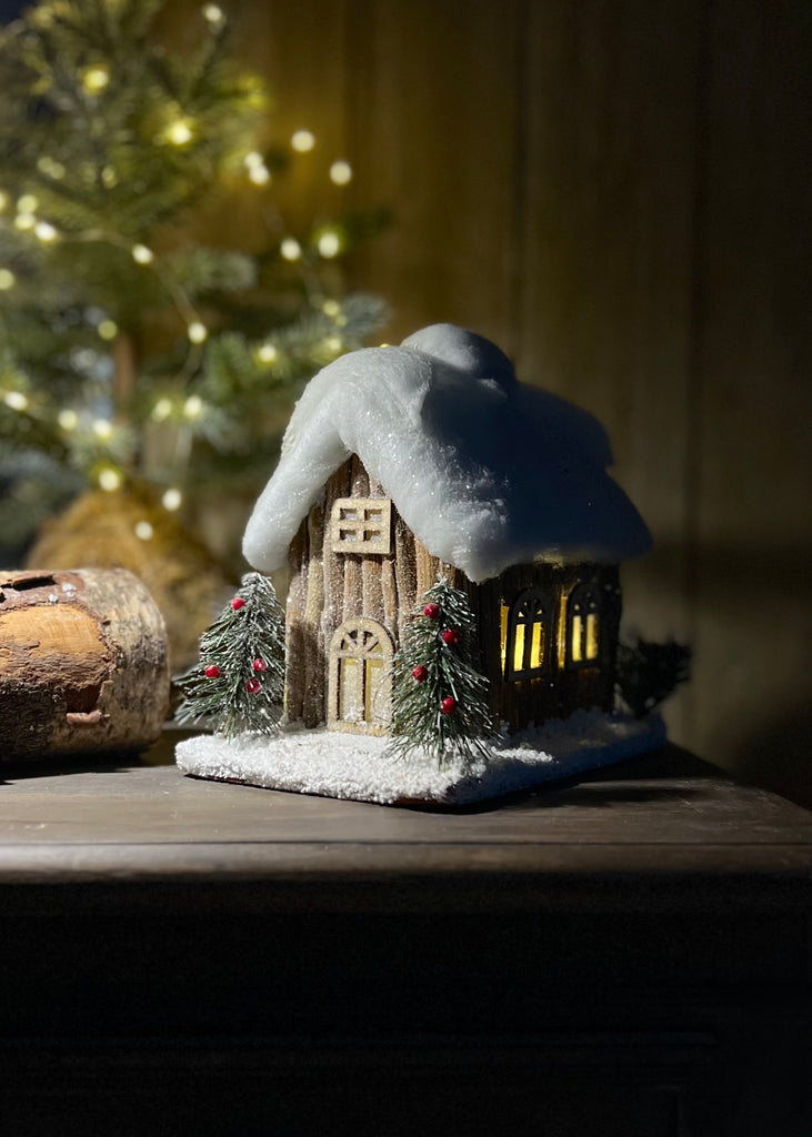 Christmas Light Up Large Log Cabin.