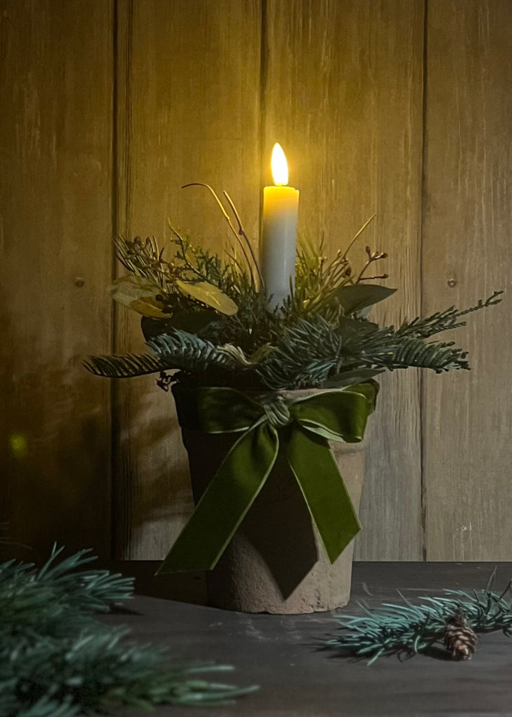 Christmas Arrangement With LED Candle. Med.