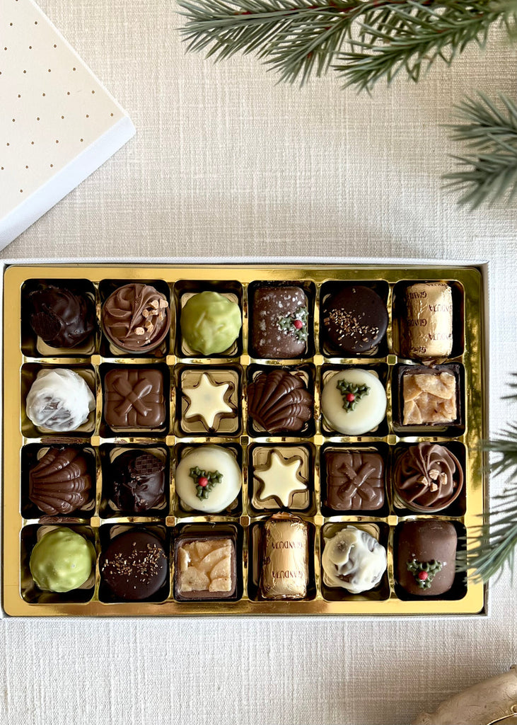 Hearts Christmas Family Of Deers  Large Box Of Assorted Belgian Chocolates